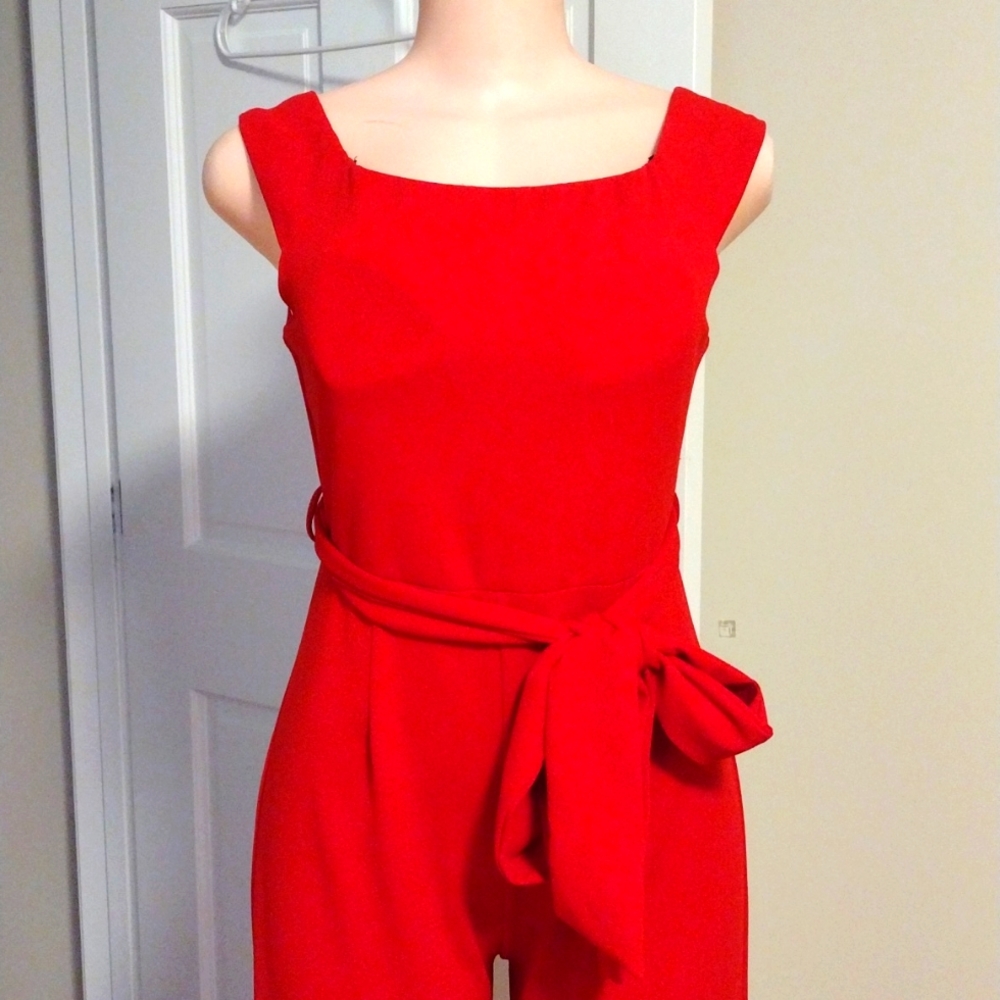 Red Jumpsuit Size Large - Picture 2 of 3
